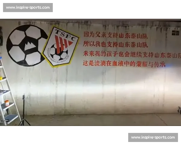 残酷与荣耀!足球扑救榜背后,是门将的血泪汗水! 残酷与荣耀!足球扑救榜背后,是门将的血泪汗水!