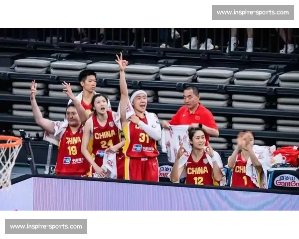 冠军相！中国女篮一路走来，霸气十足，冠军奖杯实至名归！