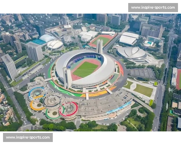 震撼!无人机视角下的中超球场,直播画面美轮美奂